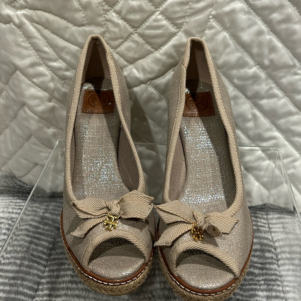 ❤️❤️TORY BURCH Jackie Wedge Espadrille Platform Peep Toe Tan Canvas Shoes  9